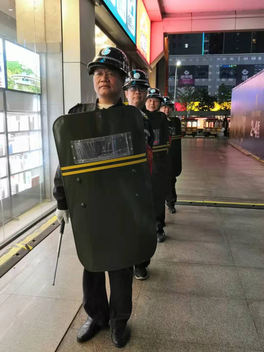 襄陽(yáng)戎安今天給大家介紹下保安員的11點(diǎn)工作職責(zé)！